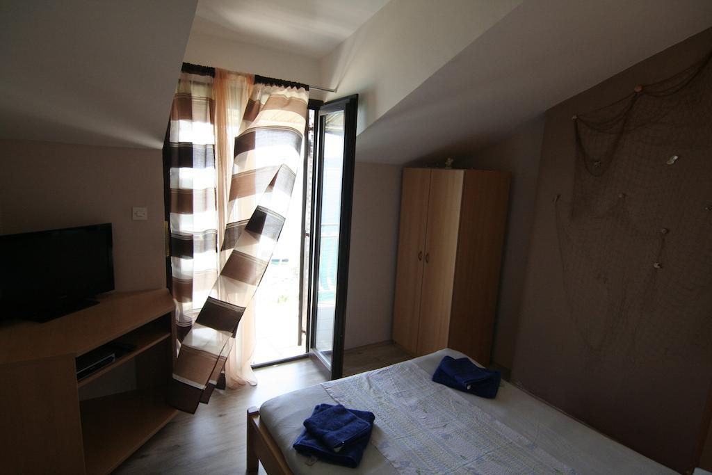 Apartments Marta Trogir Kamer foto