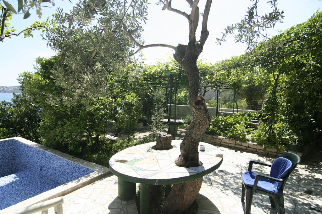 Apartments Marta Trogir Buitenkant foto